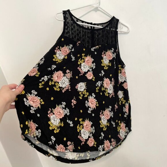 TORRID 1 Plus Size Super Soft Crew Neck Lace Yoke Tank Black Pink Yellow Floral - Picture 9 of 16